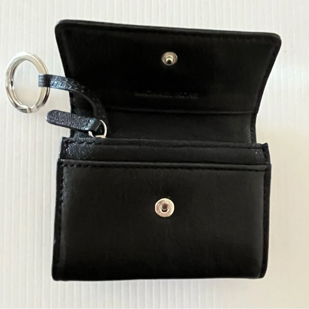 RARE Vintage Michael Kors Black Leather Silver Tone Mini Flap Wallet w/Key Ring - Picture 3 of 12
